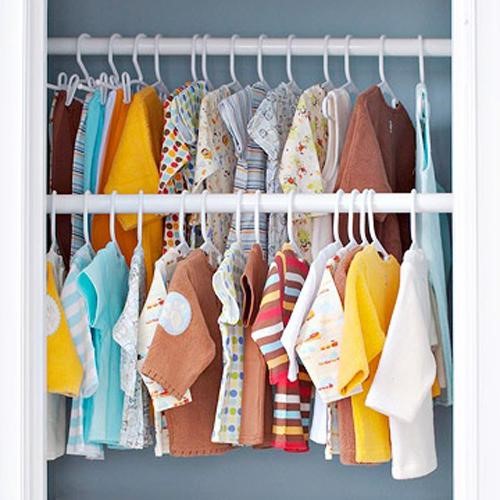 Hướng dẫn các mẹ cách sắp xếp tủ quần áo cho bé sơ sinh khoa học