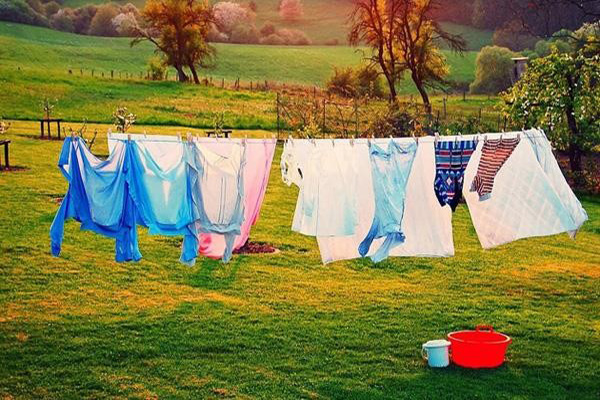 Cách vắt quần áo bằng máy giặt Sanyo